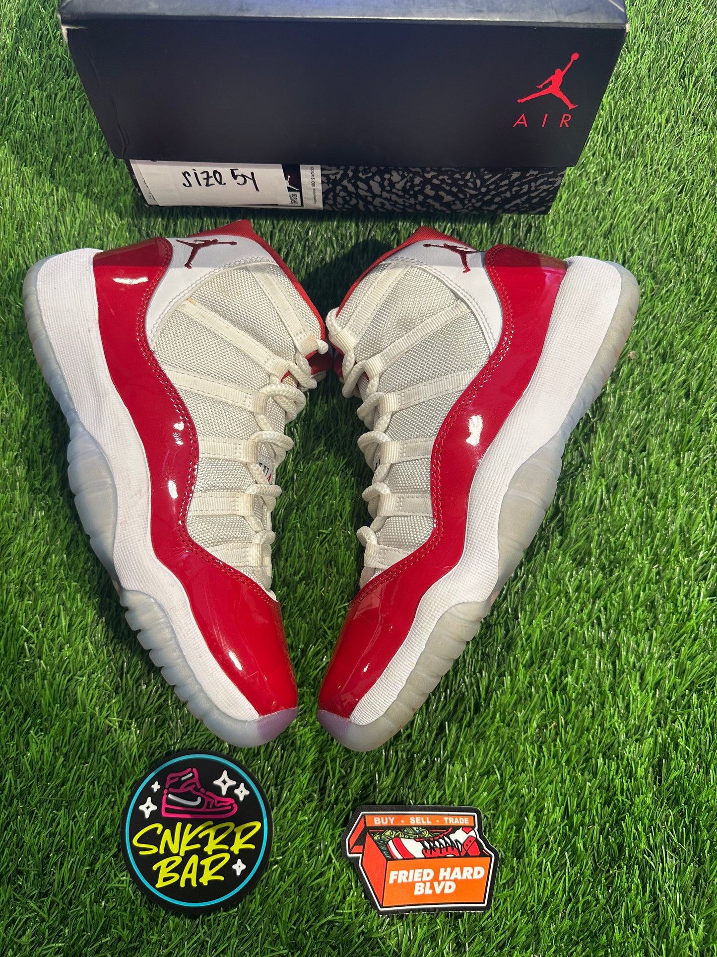 Jordan 11 Retro Cherry (2022) (GS)
