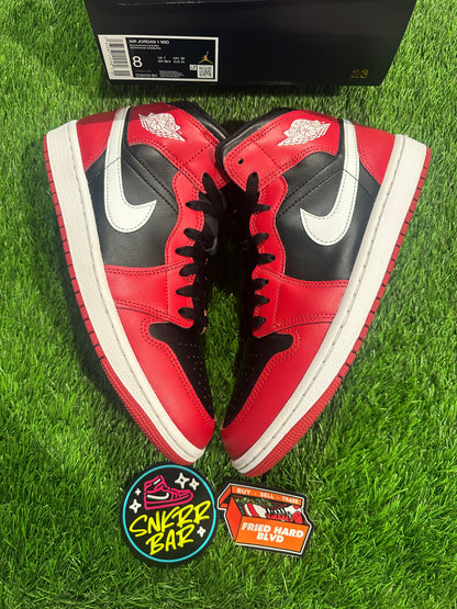Jordan 1 Mid Gym Red Black White (2024) SIZE 8M/9.5W