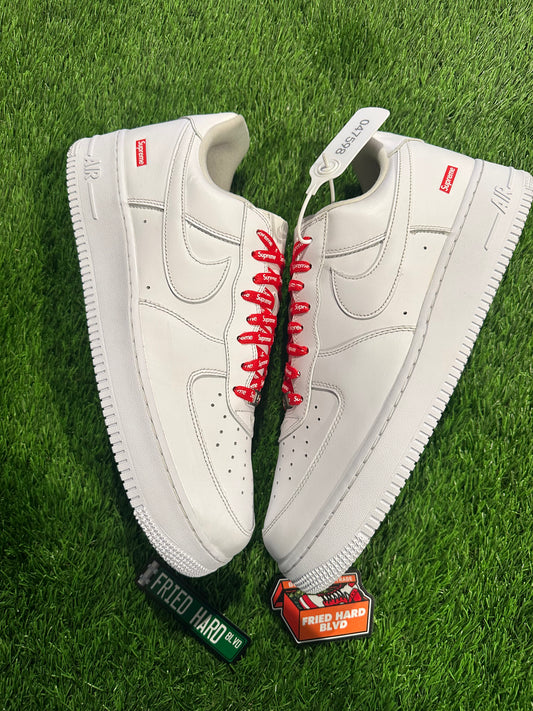 Nike Air Force 1 Low Supreme White