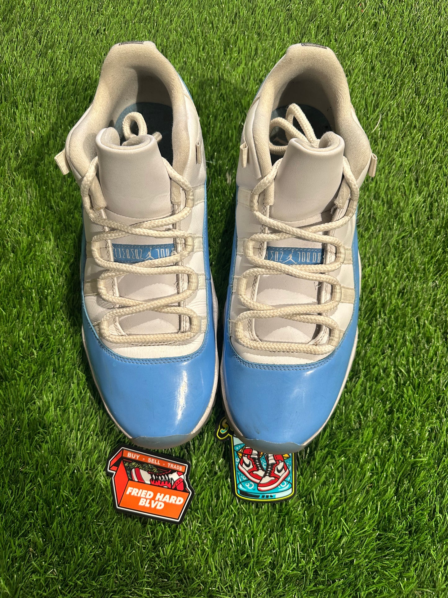 Air Jordan 11 Retro Low 'UNC'