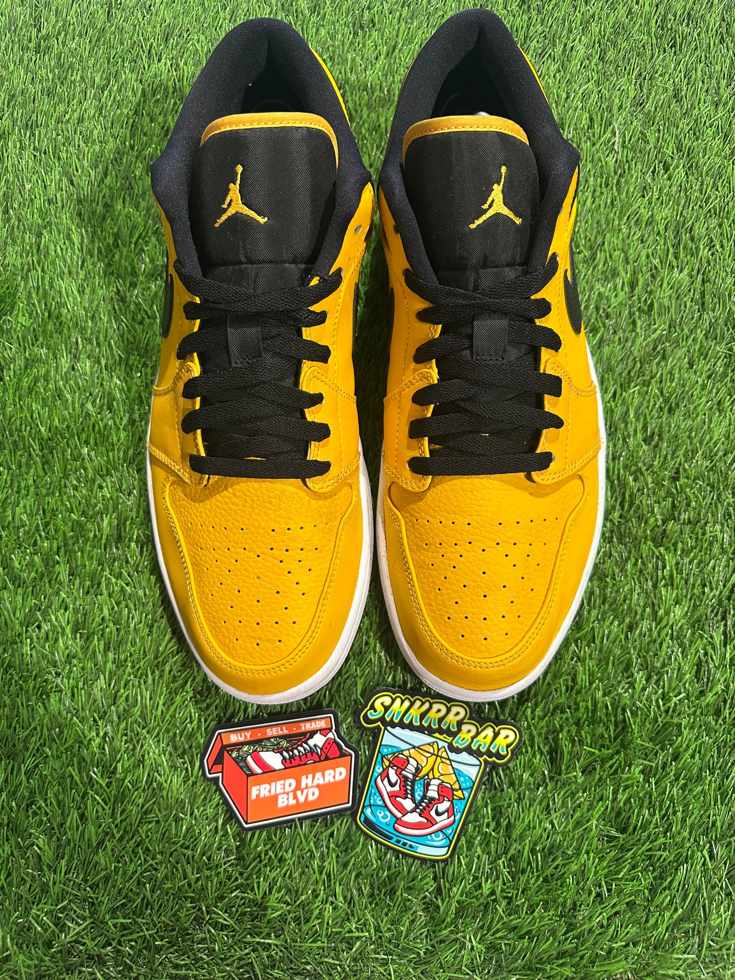 Air Jordan 1 Low GS 'University Gold Black'