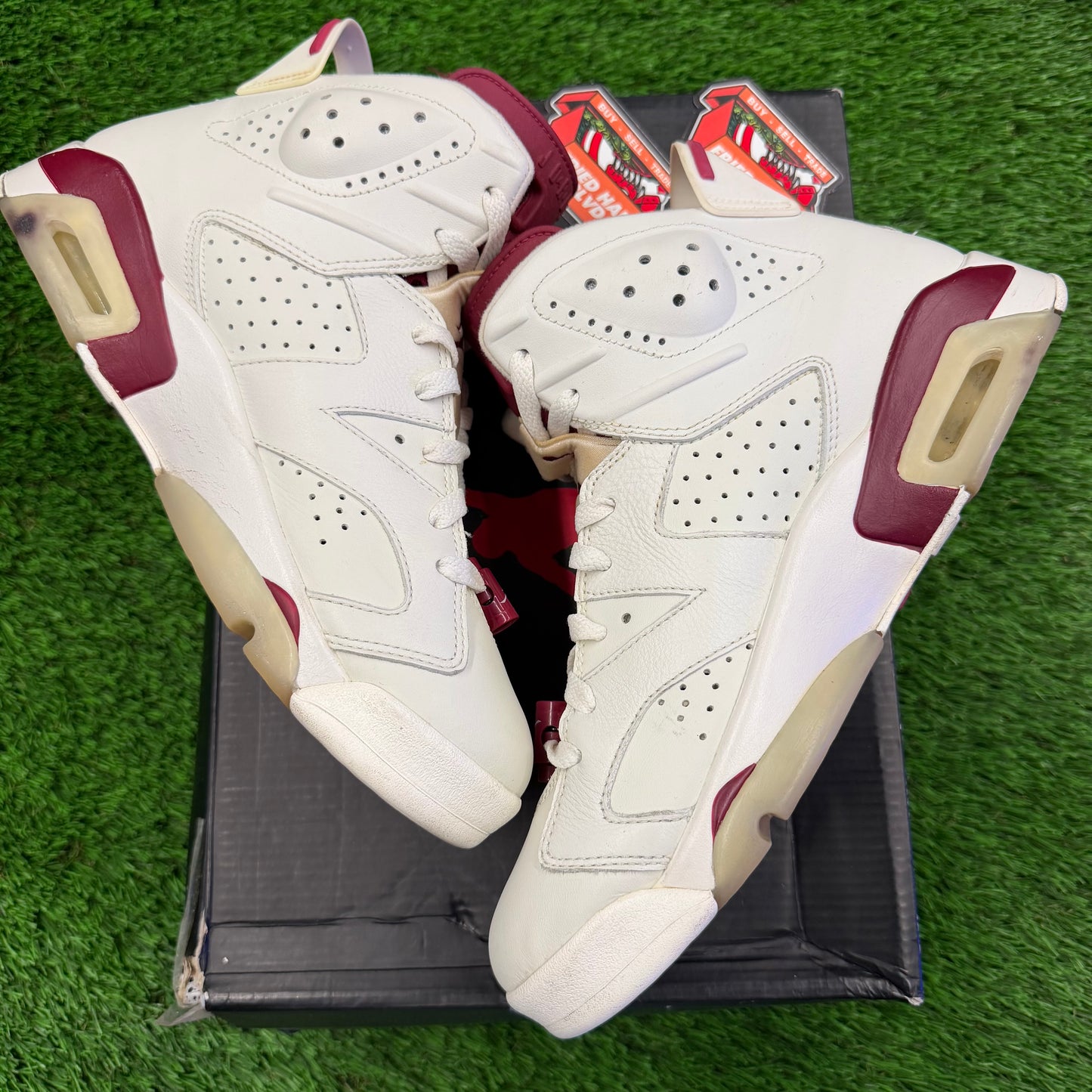 Air Jordan 6 Retro 'Maroon' 2015