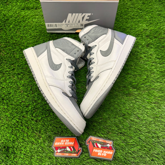 Jordan 1 Retro High OG Stealth SIZE 9M/10.5W