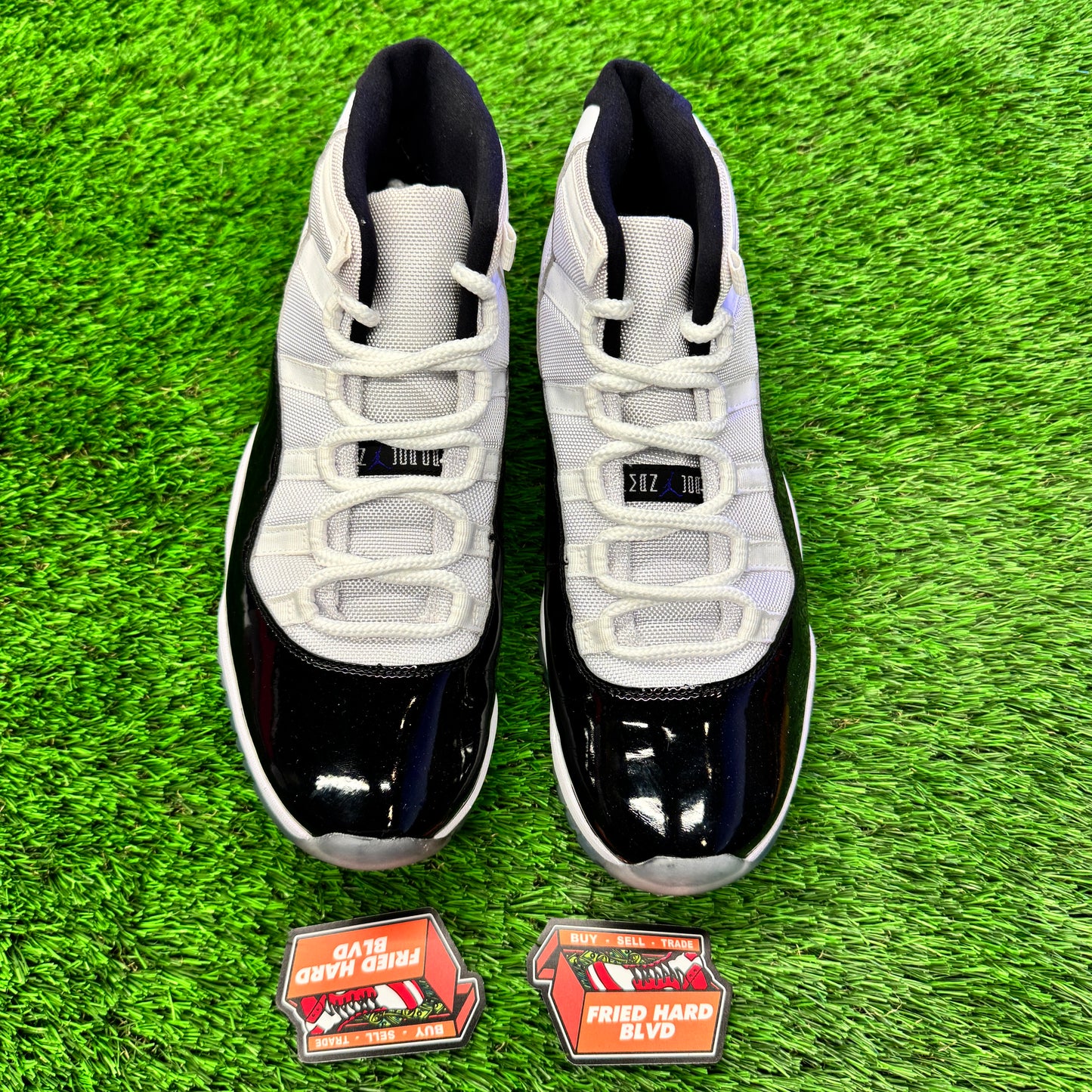 Jordan 11 Retro Concord (2018) SIZE 11M/12.5W