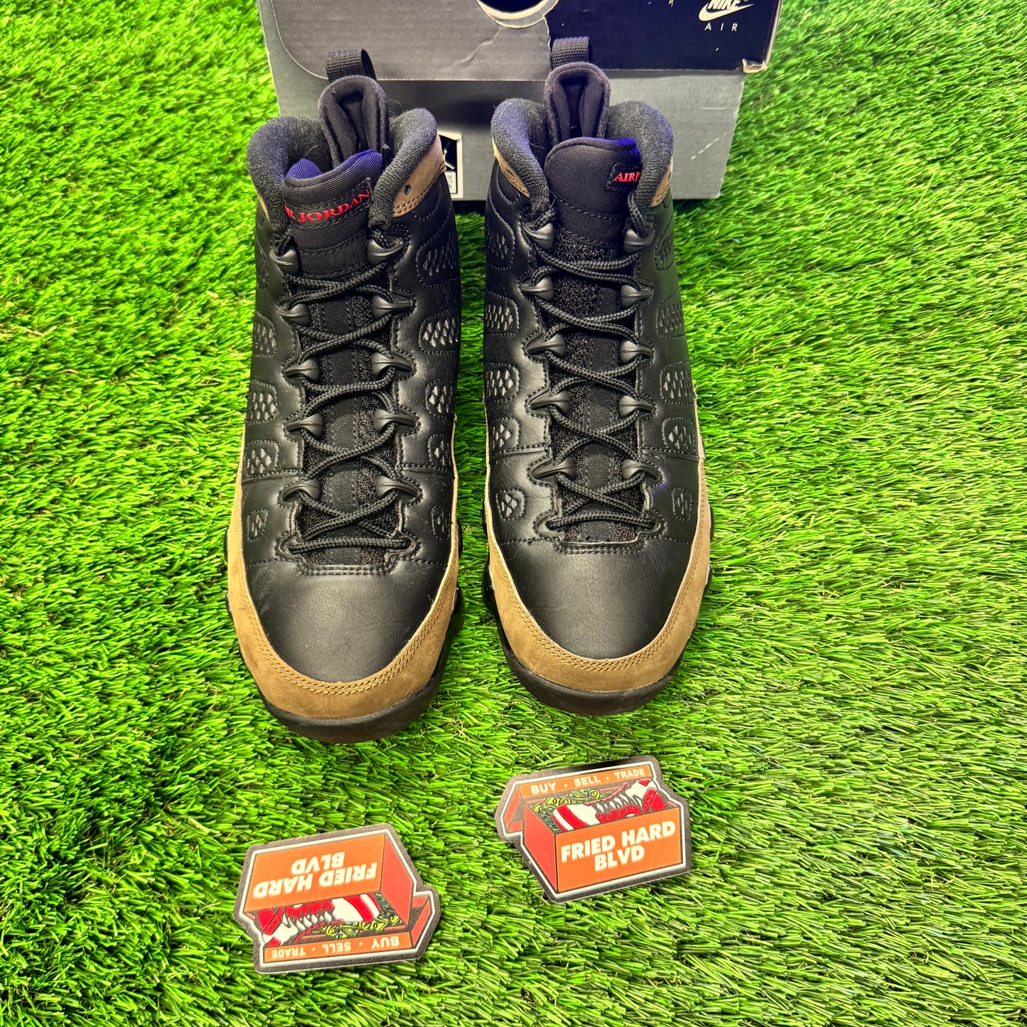 Jordan 9 Retro Olive (2024) (GS) SIZE 6Y/7.5W