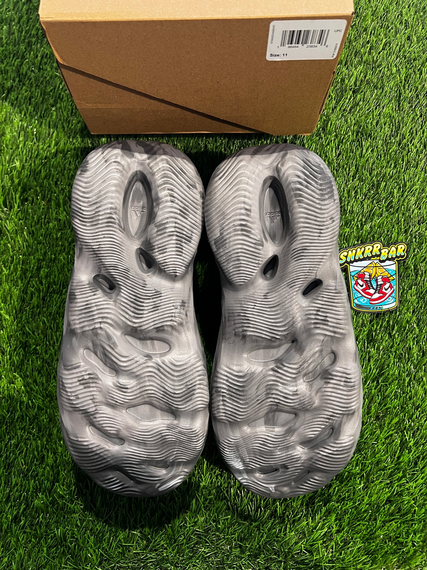 adidas Yeezy Foam RNR MX Granite