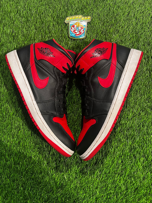 Jordan 1 Mid Alternate Bred (2022)