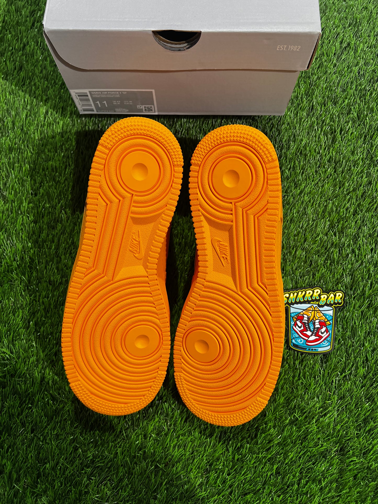 Air Force 1 Low '07 Laser Orange (Women's) SIZE 9.5M/11W