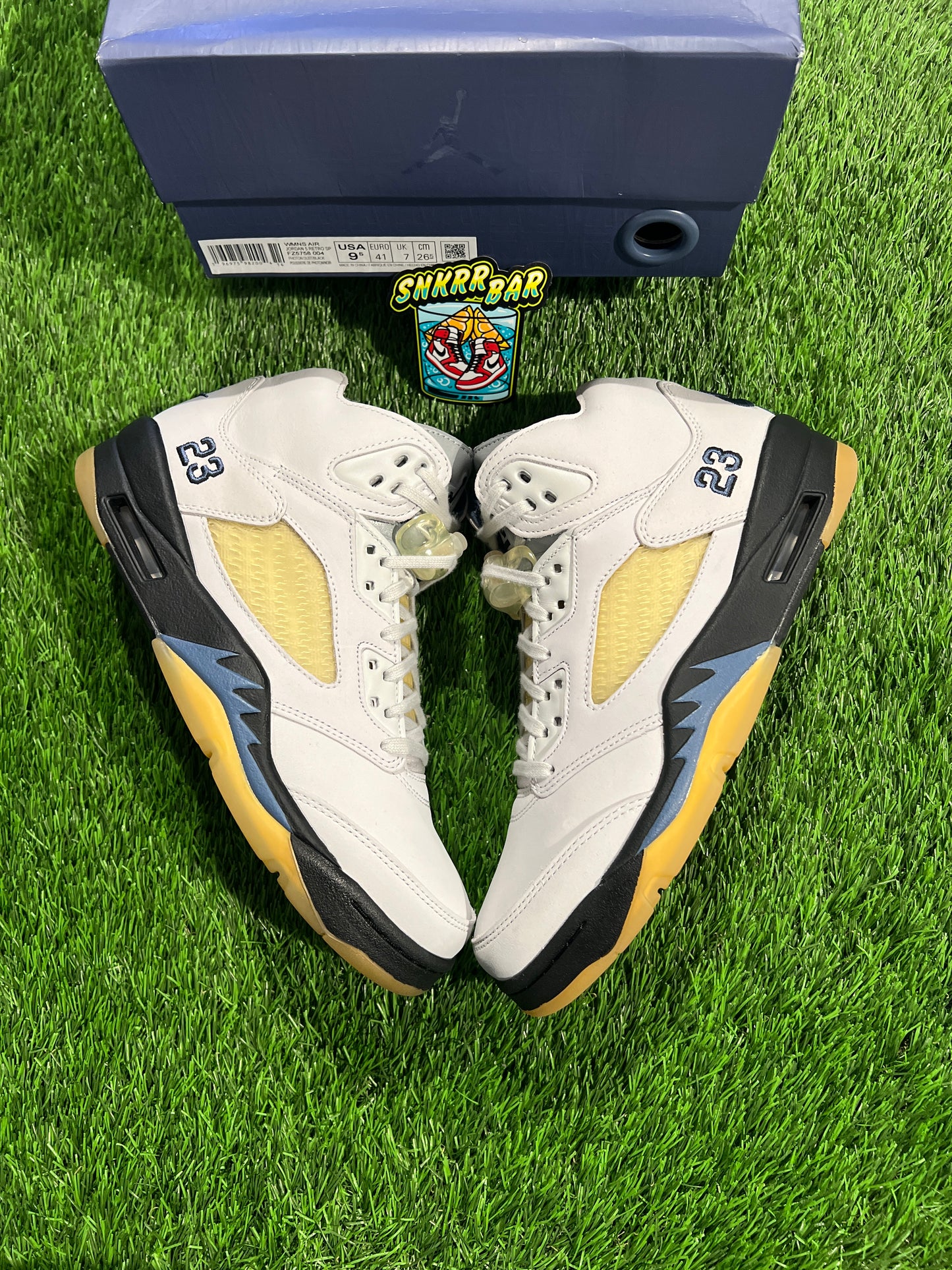 Jordan 5 Retro A Ma Maniére Dawn (Women's)