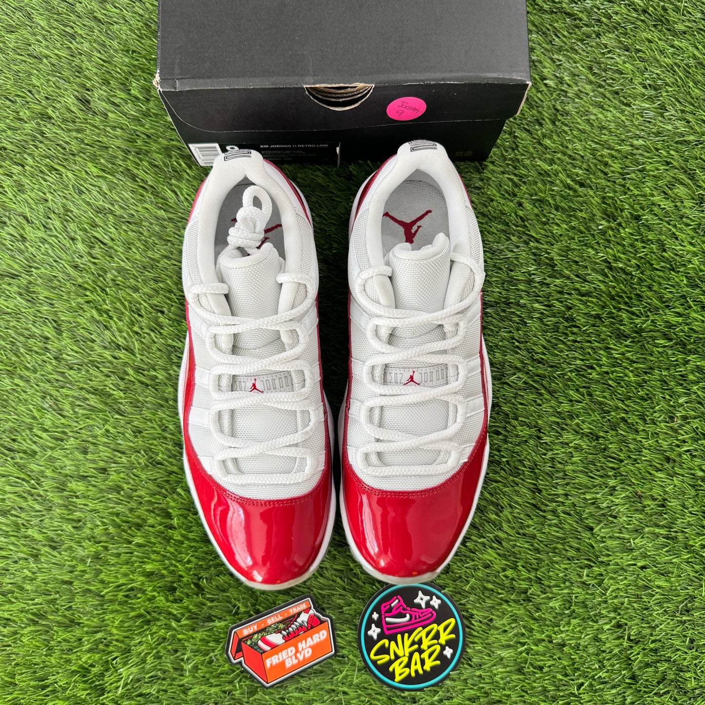 Jordan 11 Retro Low Cherry (2016)
