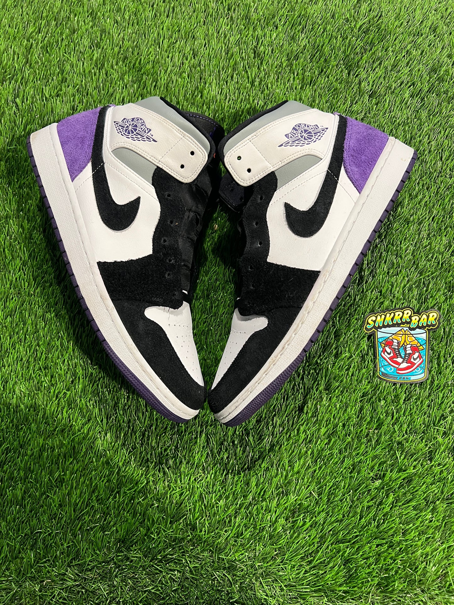 Jordan 1 Mid SE Purple