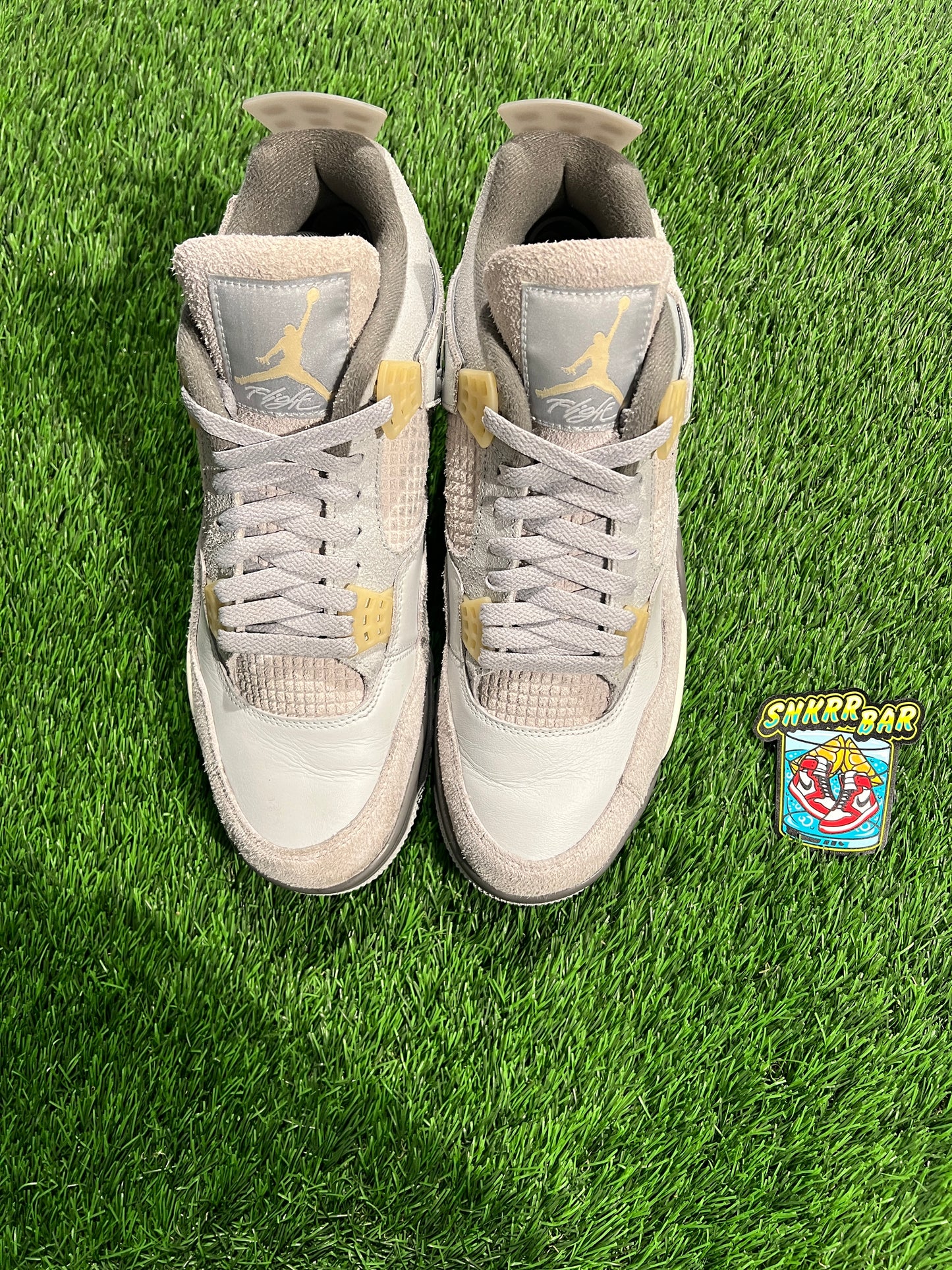 Jordan 4 Retro SE Craft Photon Dust