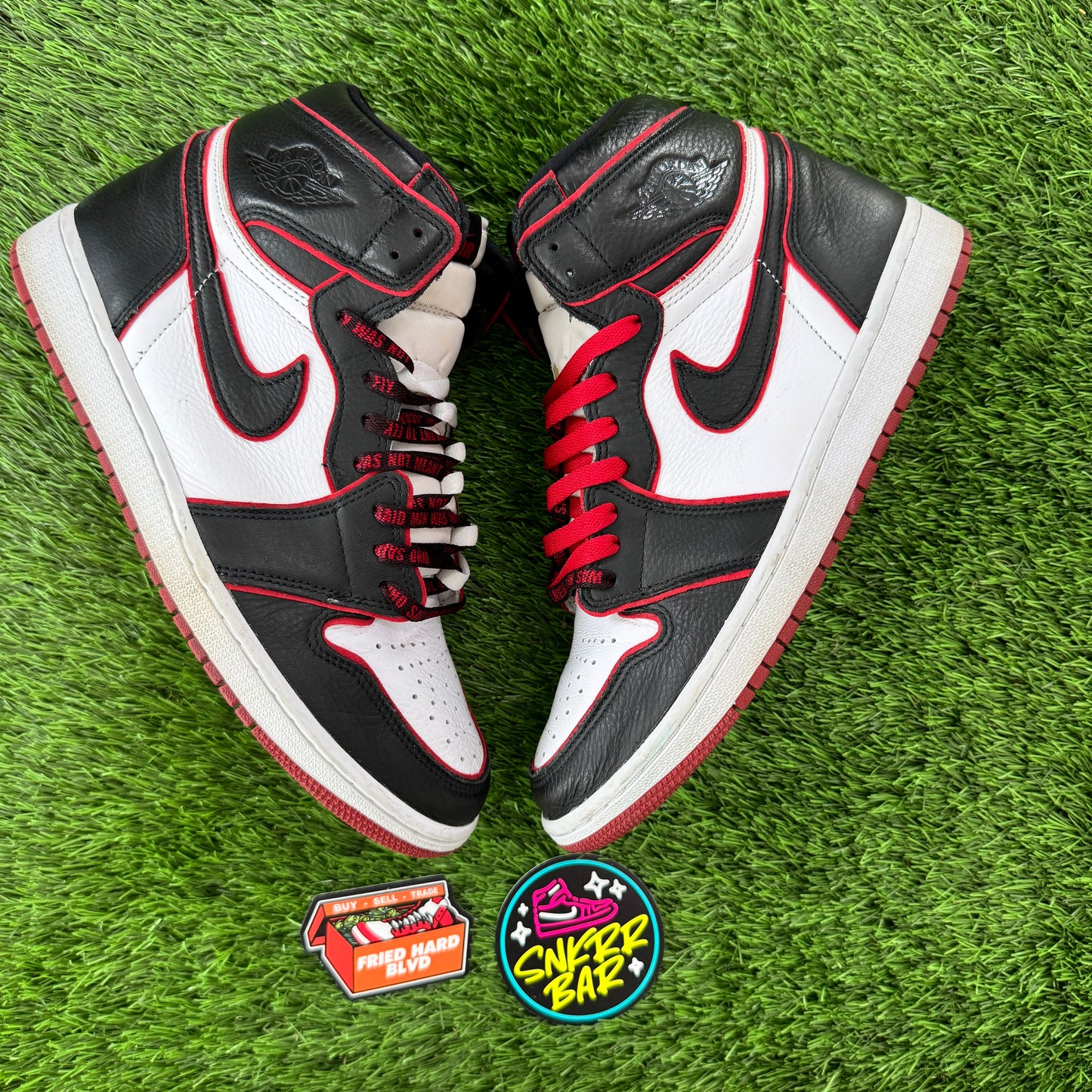 Jordan 1 Retro High Bloodline
