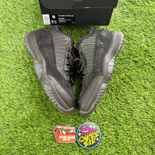Jordan 11 Retro Low IE Referee (2015)