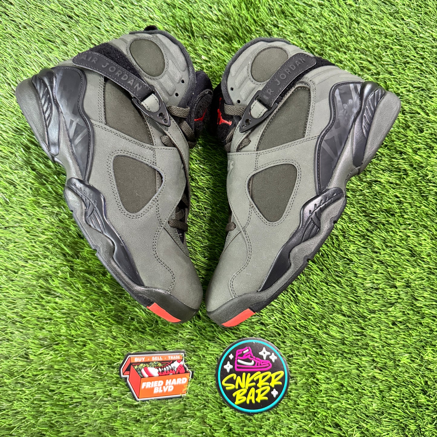 Jordan 8 Retro Take Flight Undefeated