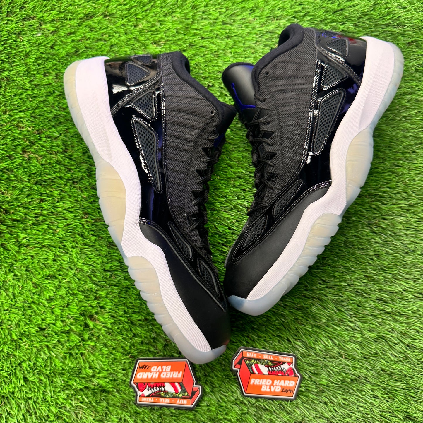 Jordan 11 Retro Low IE Space Jam SIZE 15M/16.5W