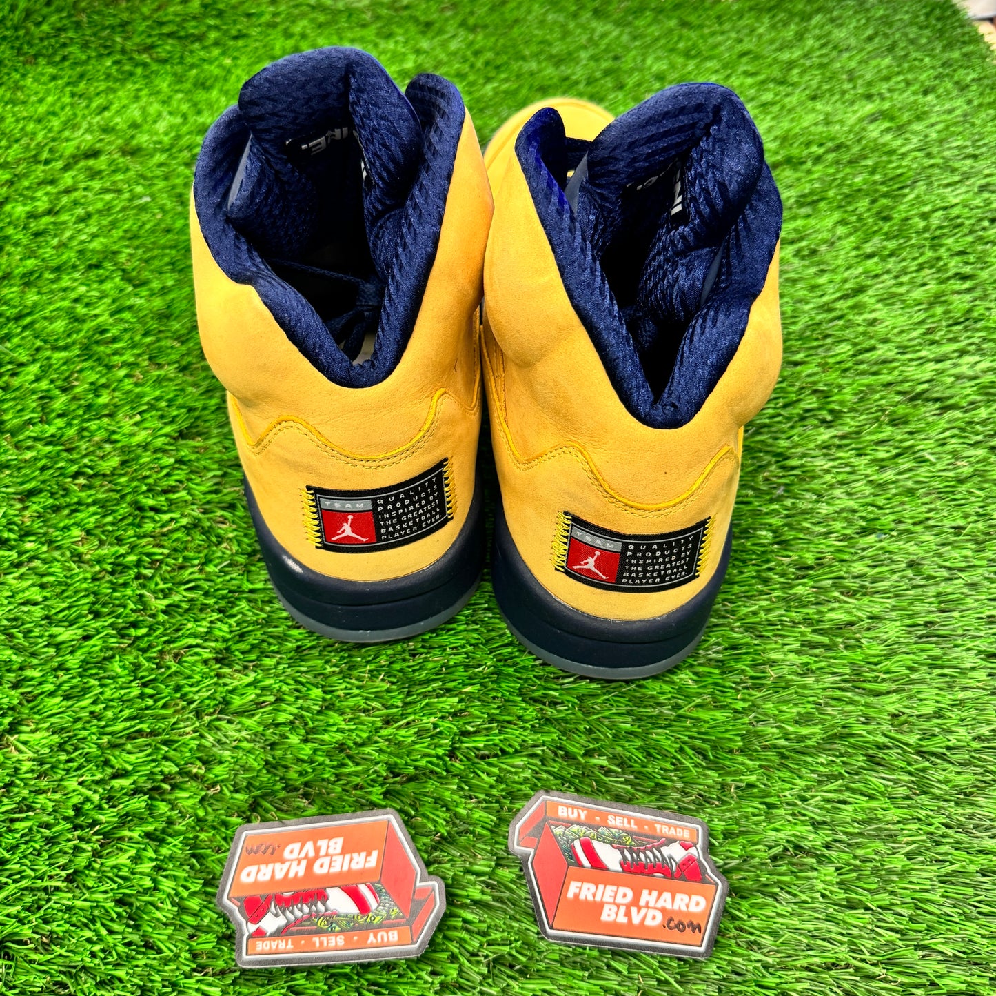 Jordan 5 Retro Michigan SIZE 15M/16.5W