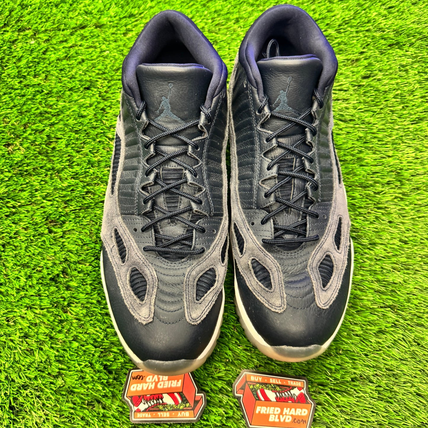 Jordan 11 Retro Low IE Obsidian SIZE 16M/17.5W