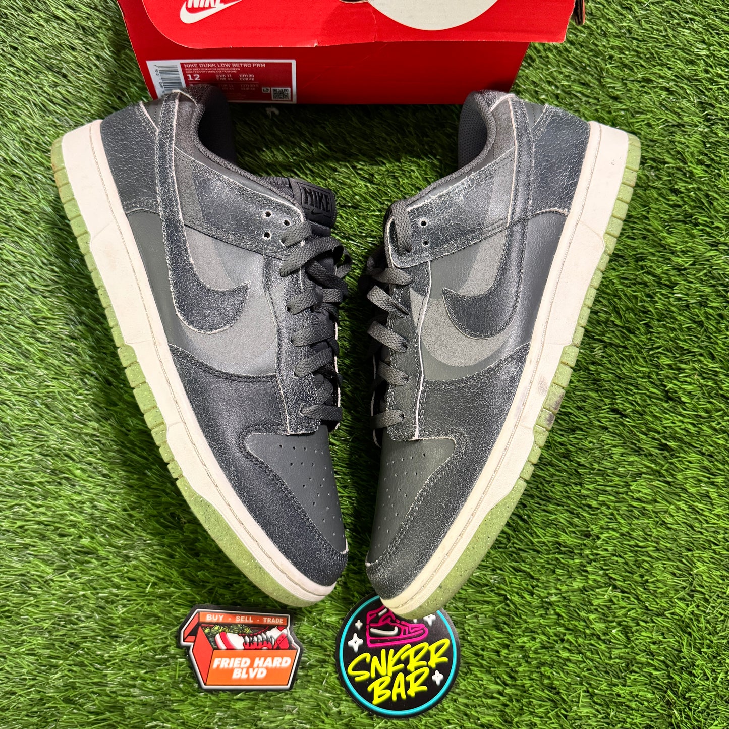 Dunk Low Retro PRM Halloween (2022) SIZE 12M/13.5W