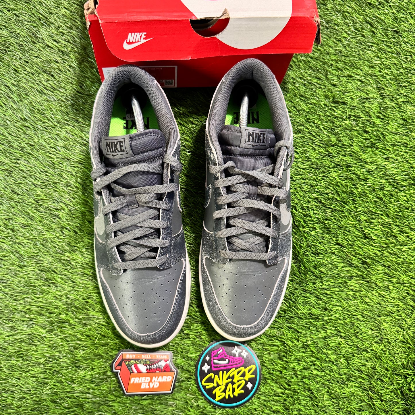 Dunk Low Retro PRM Halloween (2022) SIZE 12M/13.5W