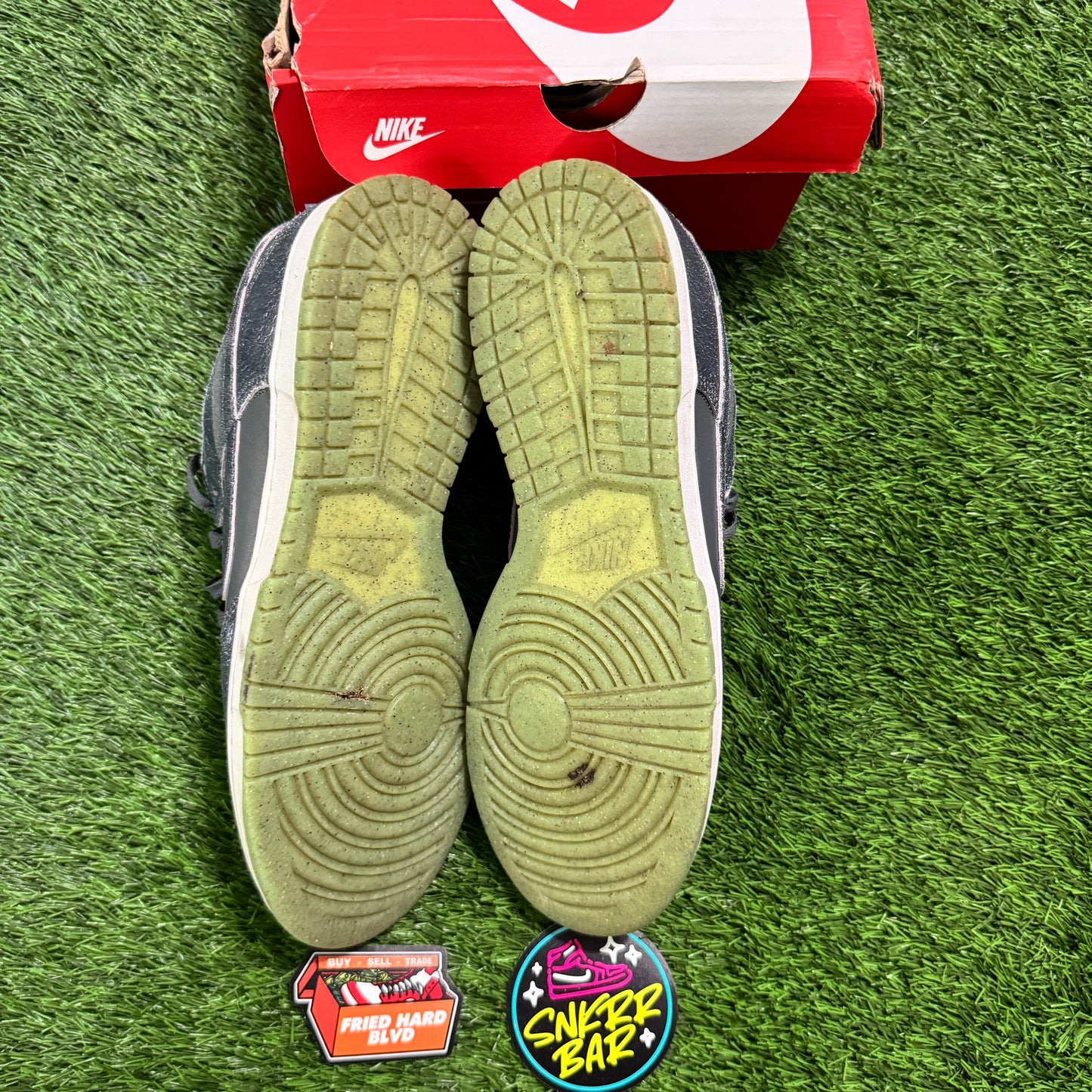Dunk Low Retro PRM Halloween (2022) SIZE 12M/13.5W