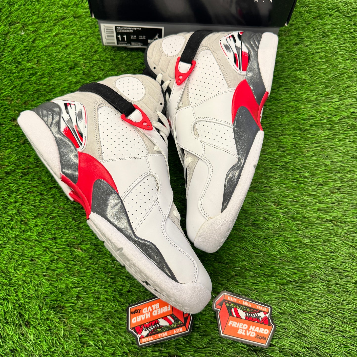 Jordan 8 Retro White True Red (2025) 11M/12.5W
