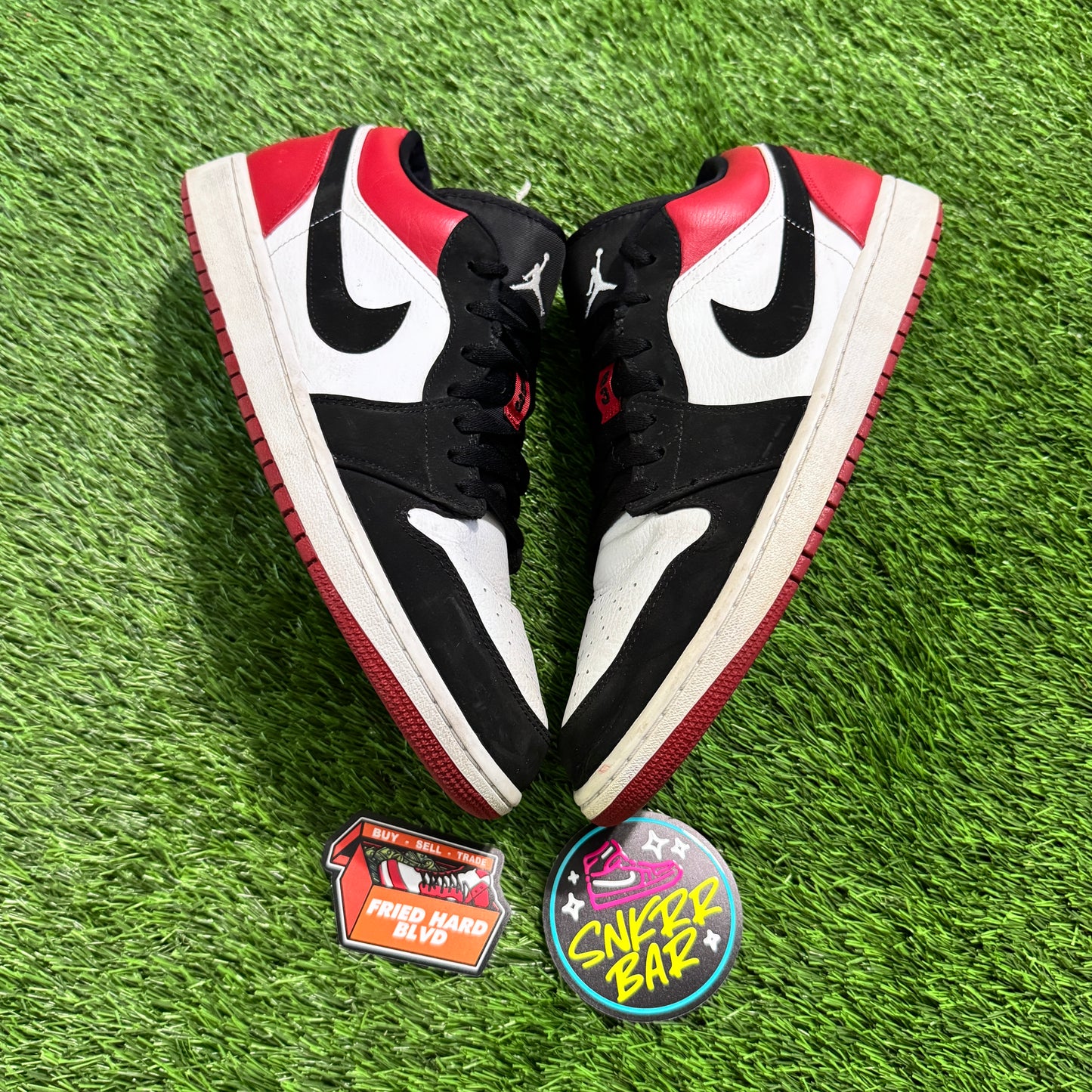 Jordan 1 Low Black Toe (2019)