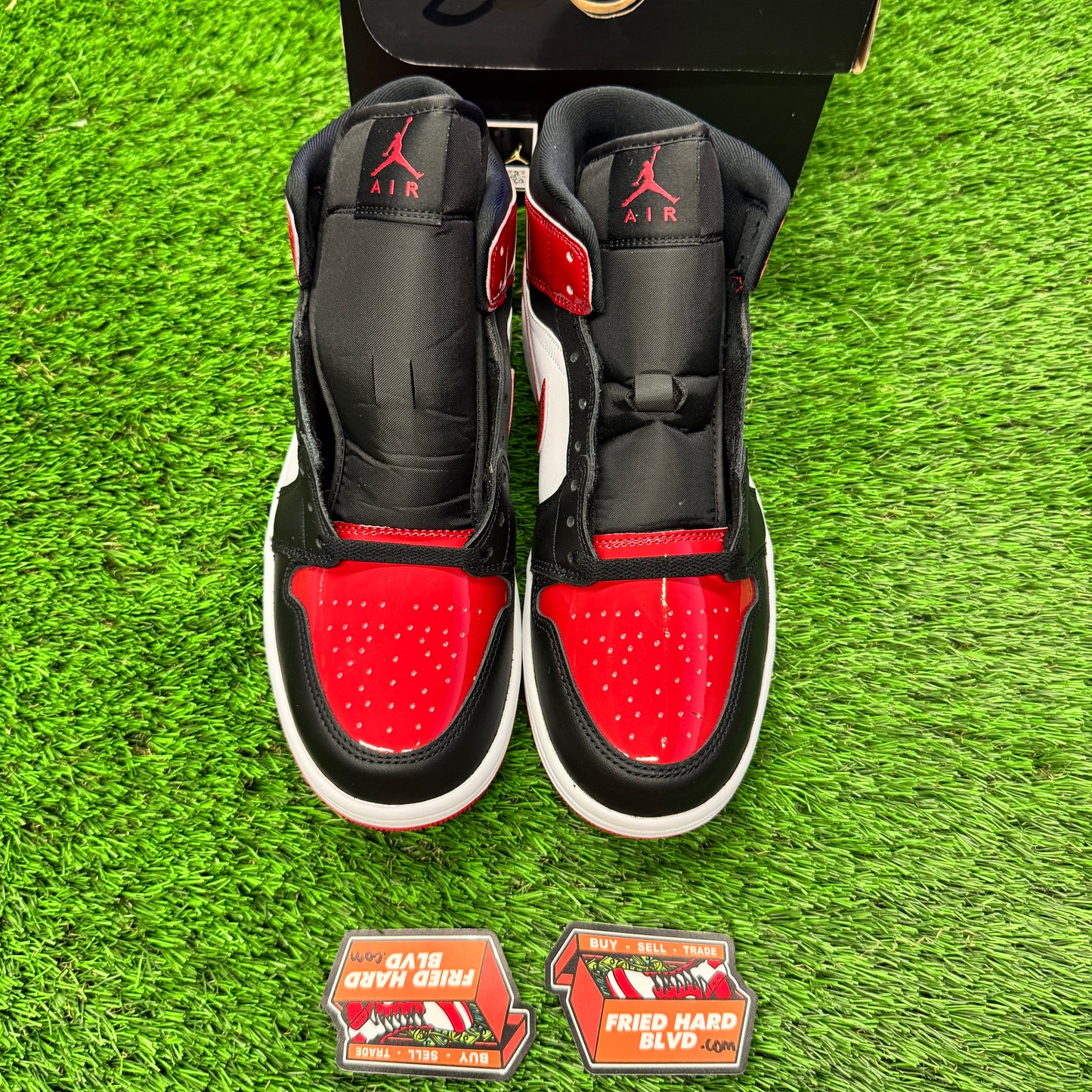 Jordan 1 Mid SE Patent Bred Toe 9M/10.5W