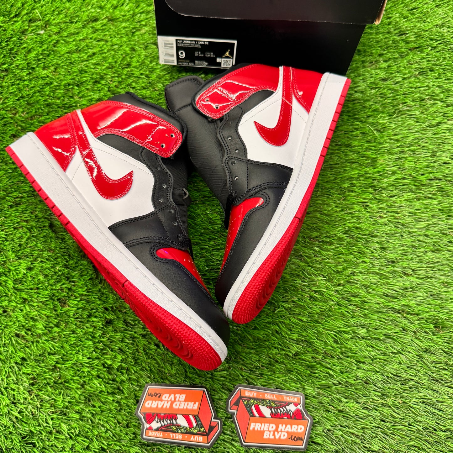 Jordan 1 Mid SE Patent Bred Toe 9M/10.5W