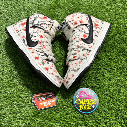 SB Dunk High Cherry Blossom SIZE 7M/8.5W