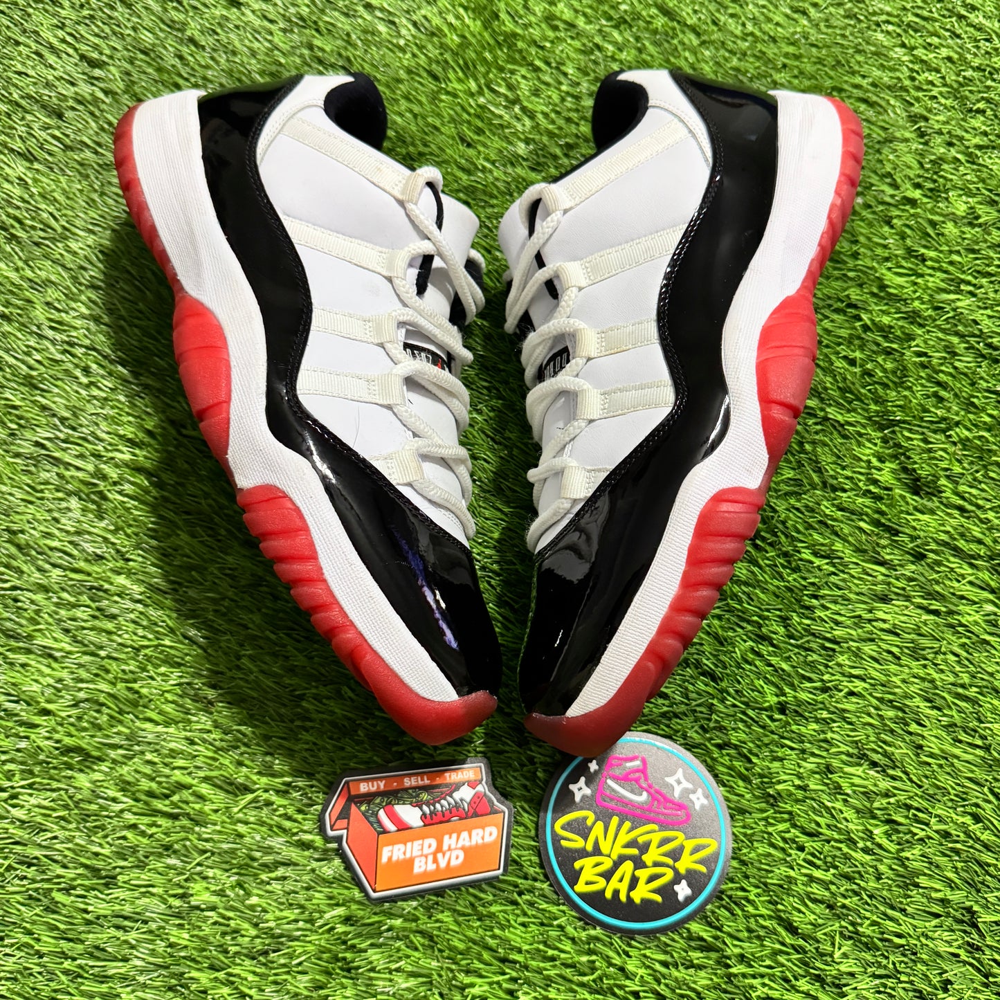 Jordan 11 Retro Low Concord Bred SIZE 11M/12.5W