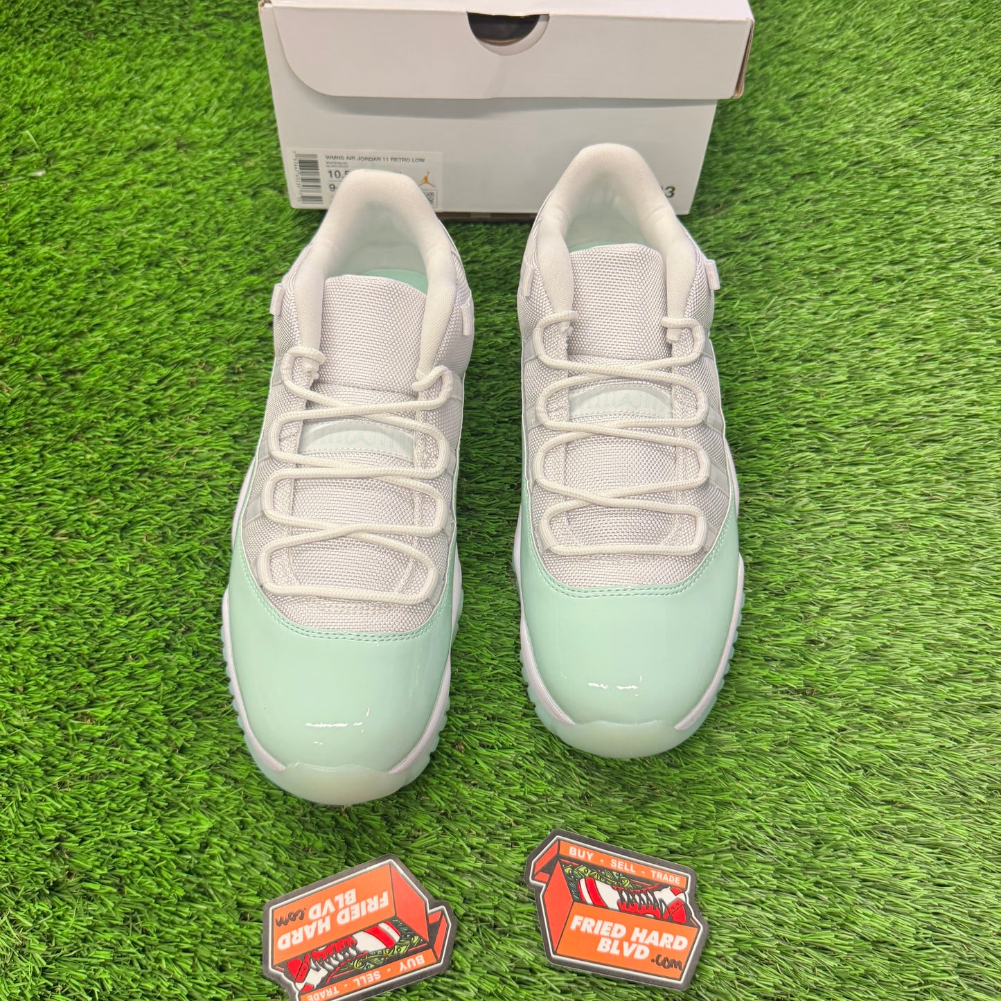 Jordan 11 Retro Low Igloo (Women's) 9M/10.5W