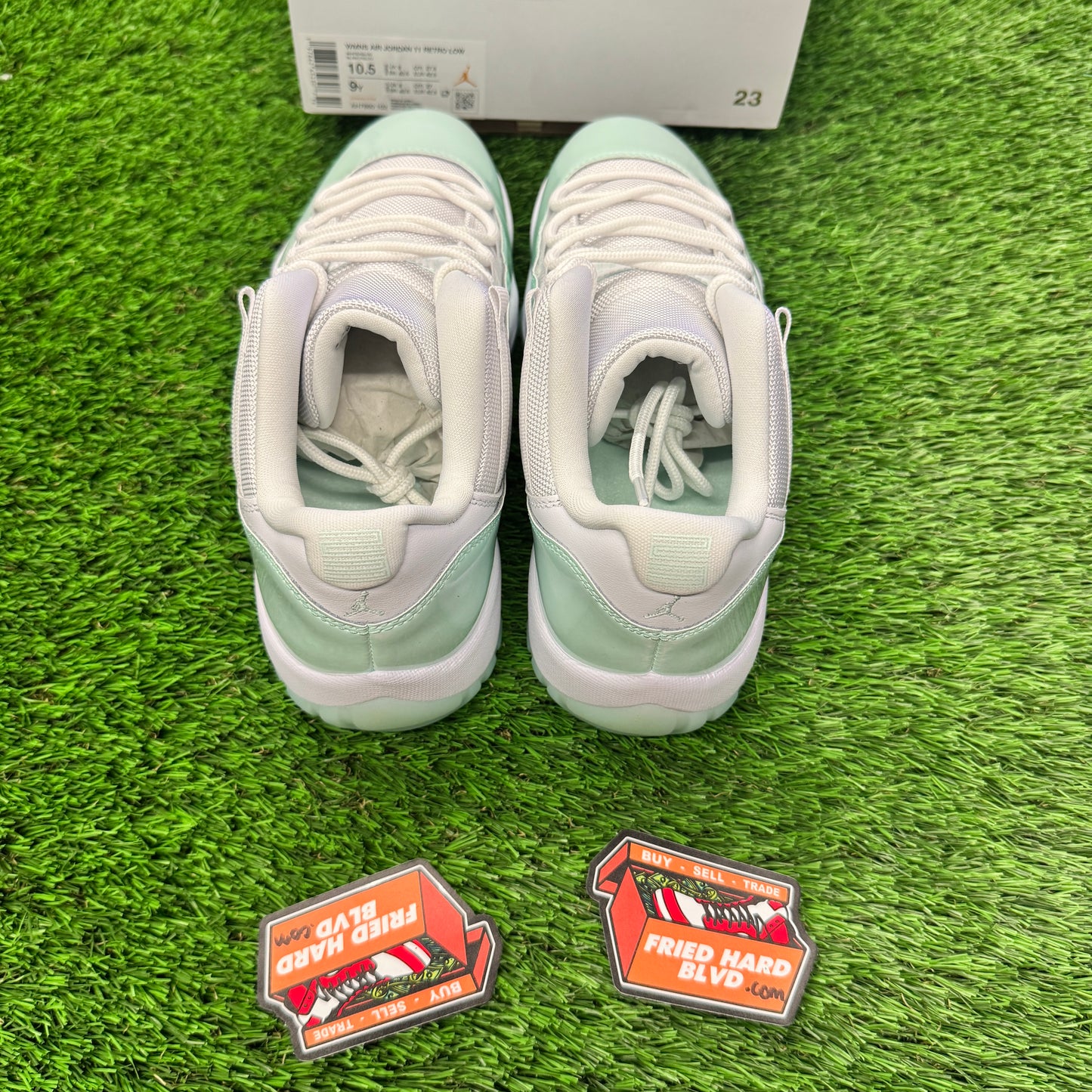 Jordan 11 Retro Low Igloo (Women's) 9M/10.5W