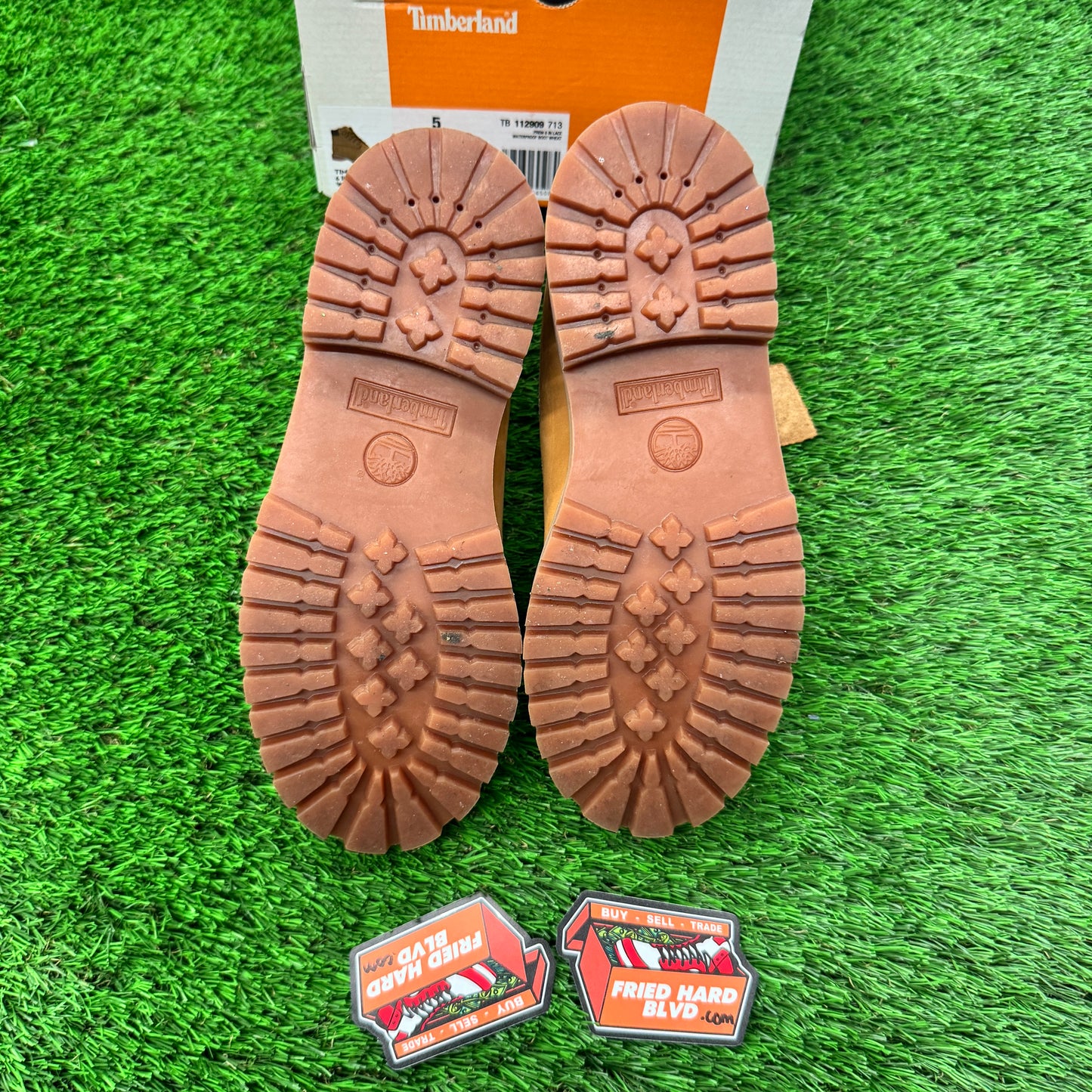 Timberland 6" Boot Wheat (GS) 5Y/6.5W