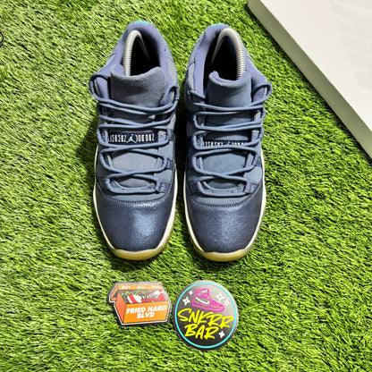 Jordan 11 Retro Low Midnight Navy SIZE 8.5M/10W