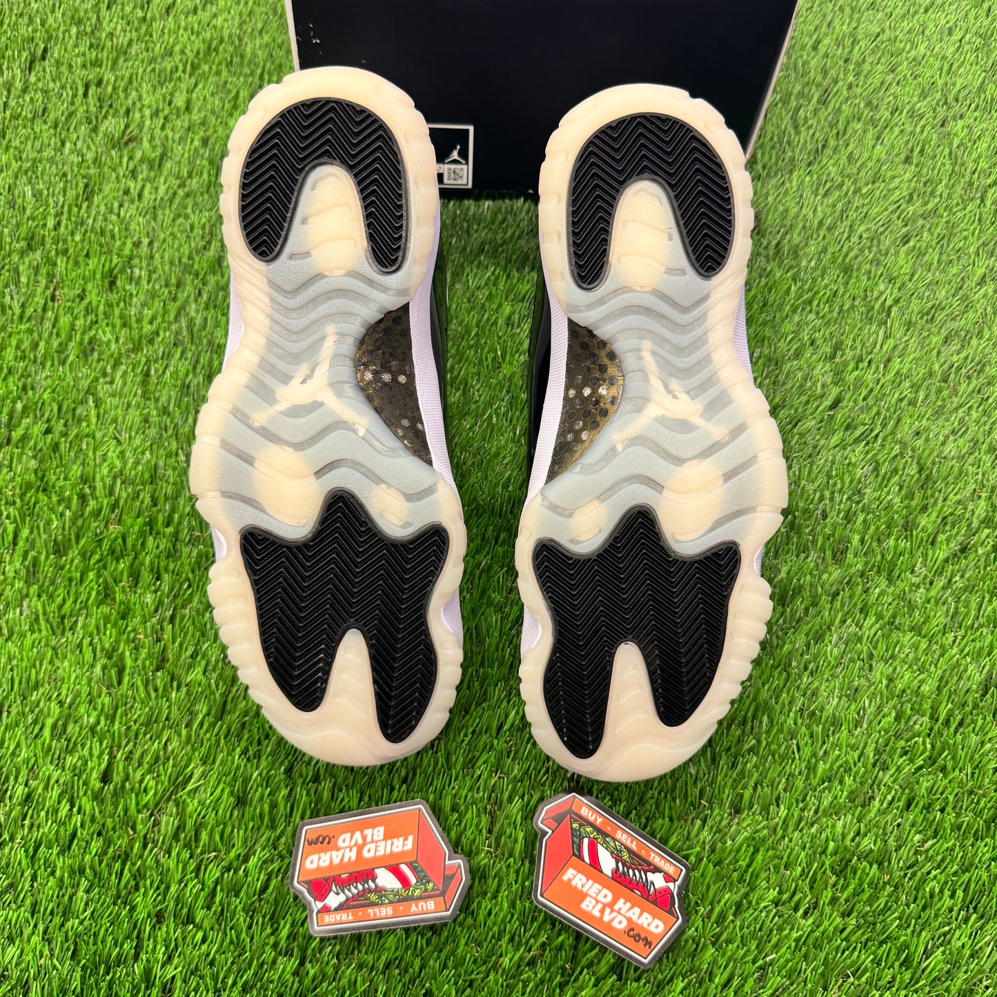 Jordan 11 Retro DMP Gratitude (2023) 9M/10.5W