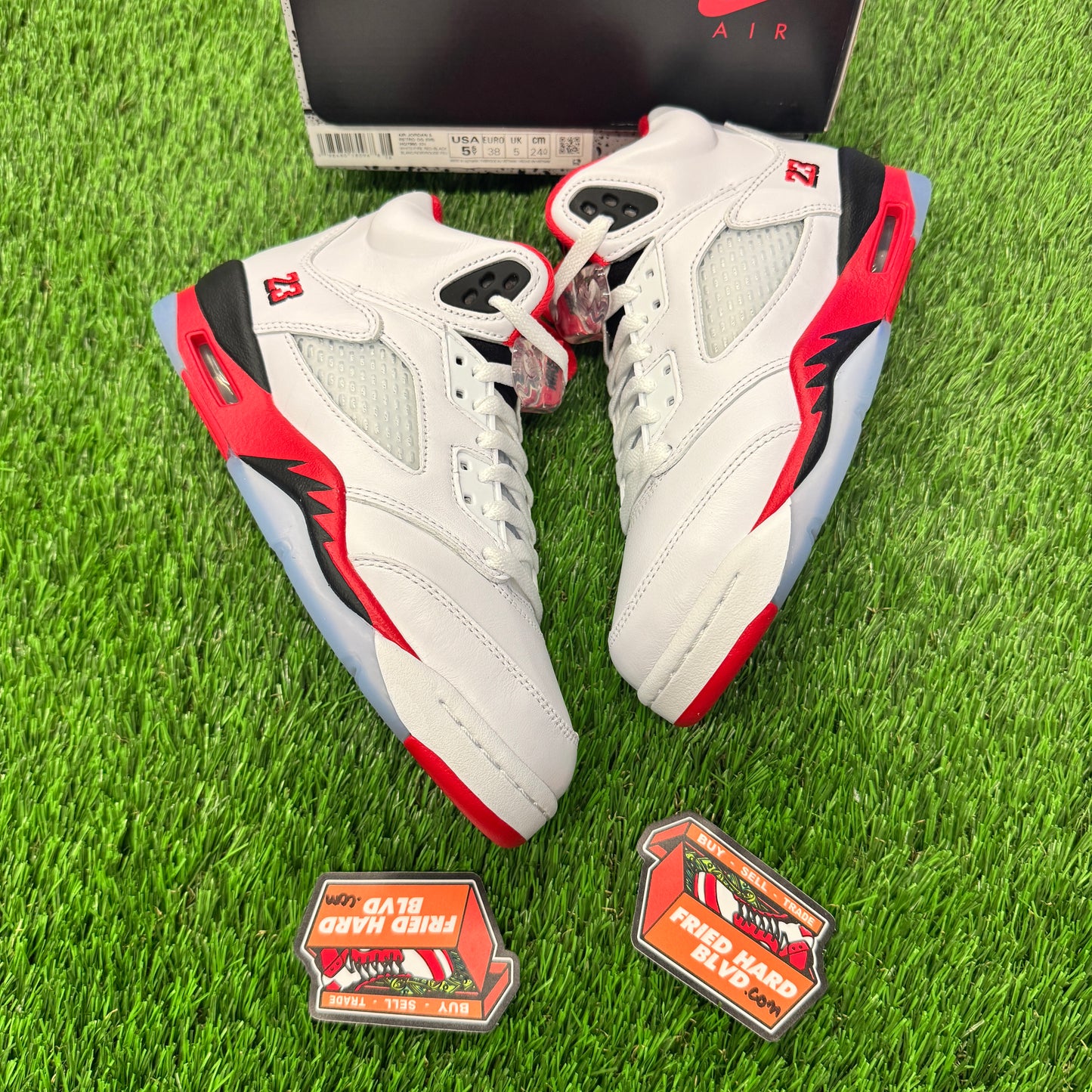 Jordan 5 Retro Fire Red Black Tongue (2025) (GS) 5.5Y/7W
