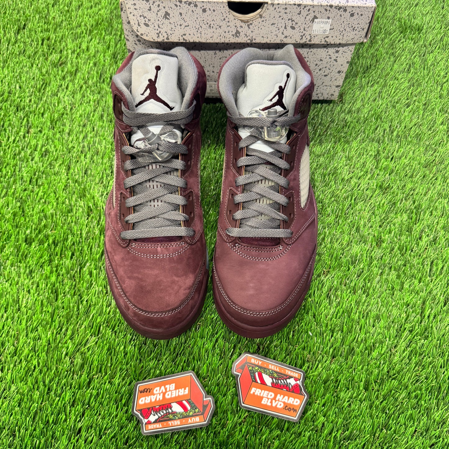 Jordan 5 Retro Burgundy (2023) 9.5M/11W