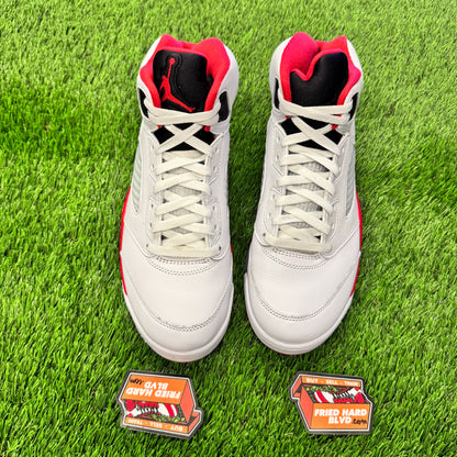 Jordan 5 Retro Fire Red Black Tongue (2025) SIZE 9M/10.5W
