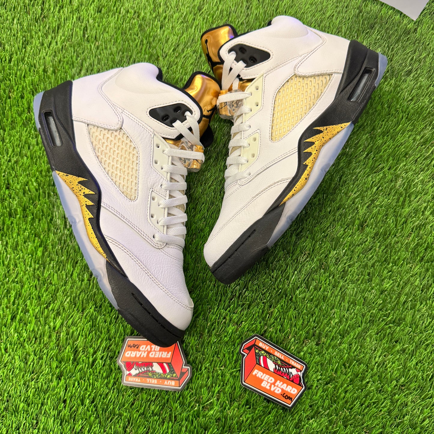 Jordan 5 Retro Olympic (2016) SIZE 10M/11.5W