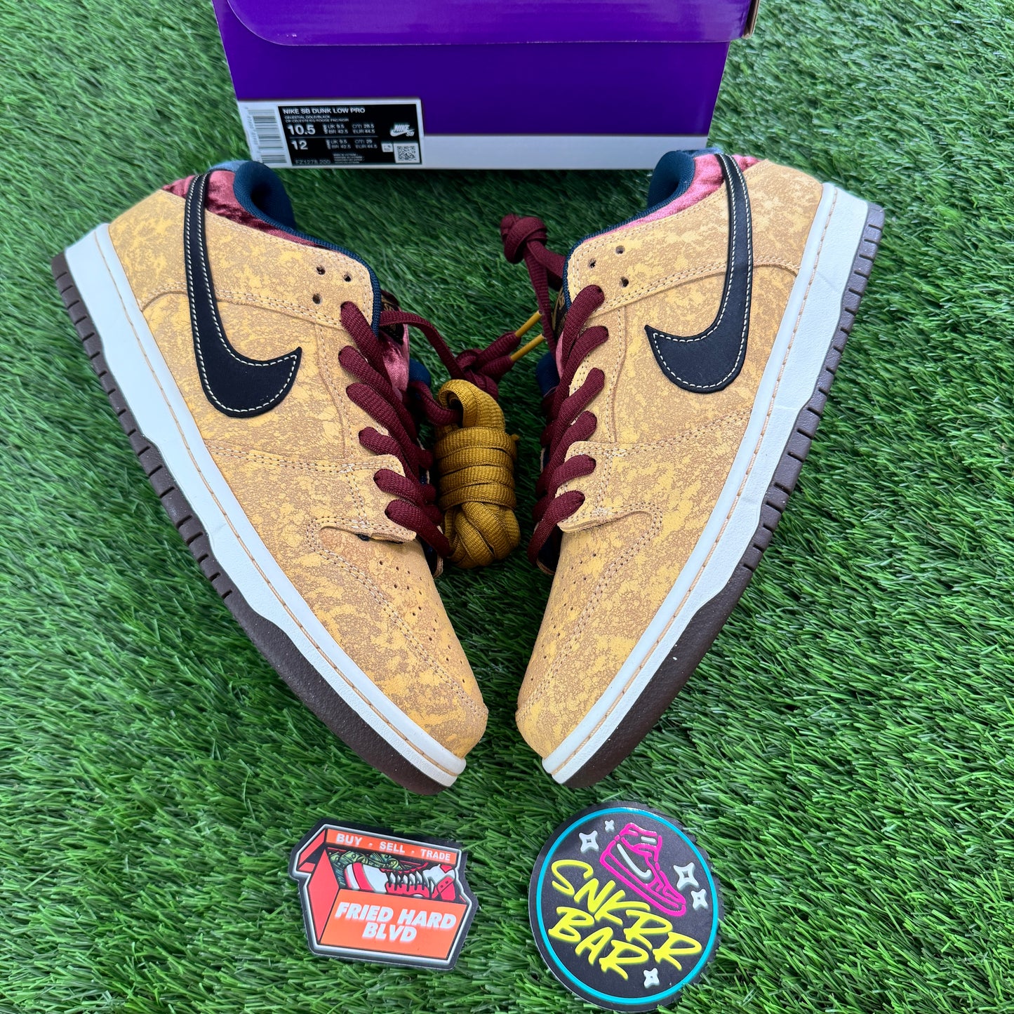 Nike SB Dunk Low City of Cinema