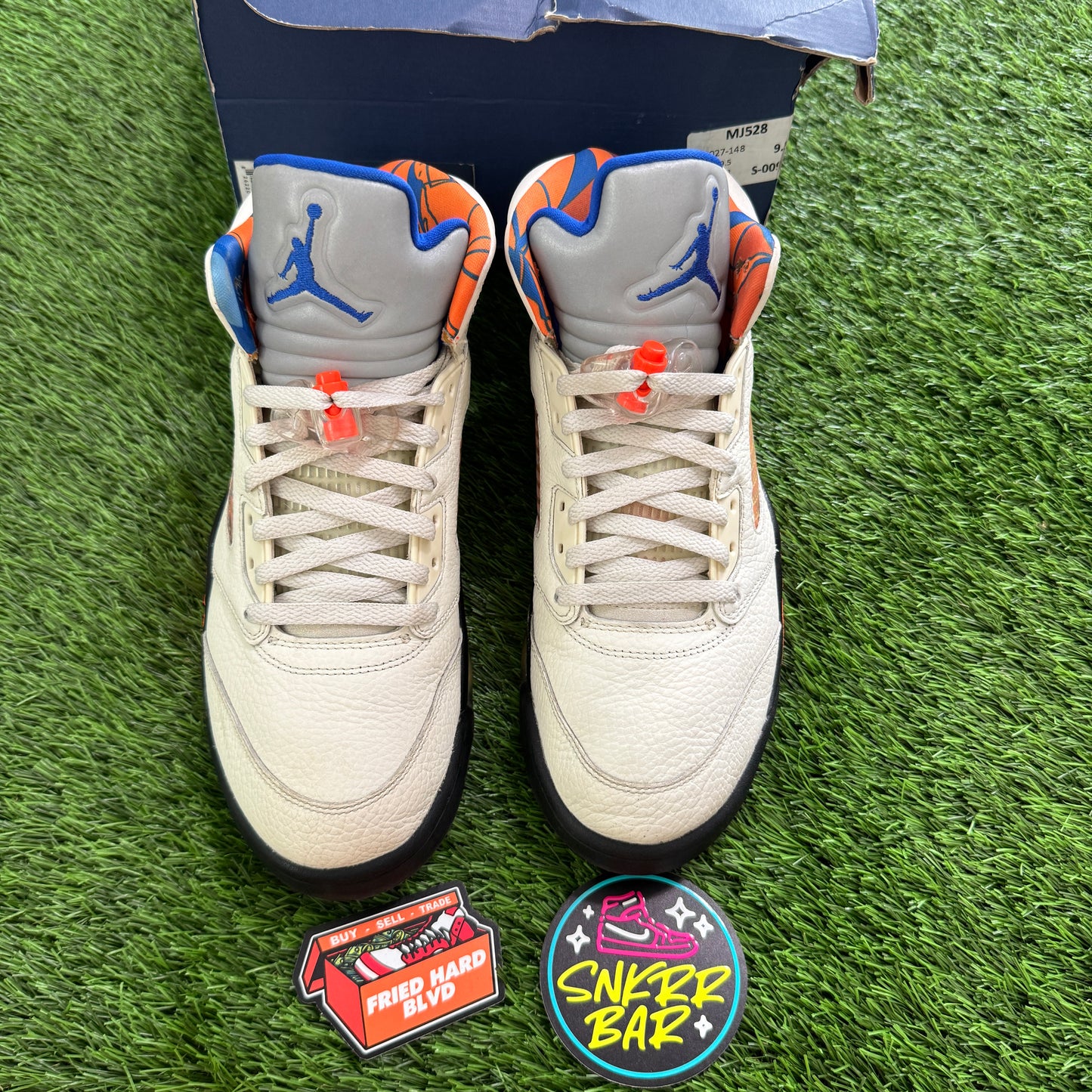 Jordan 5 Retro International Flight