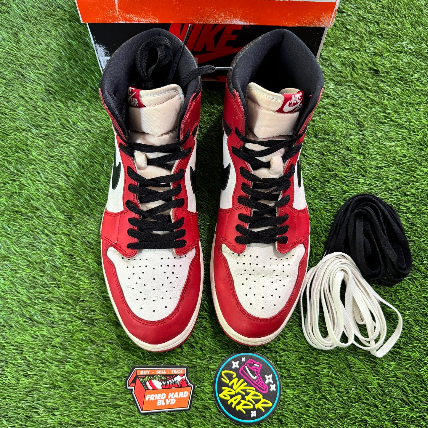 Jordan 1 Retro High OG Chicago Lost and Found SIZE 15M/16.5W