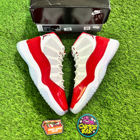 Jordan 11 Retro Cherry (2022)