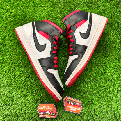 Jordan 1 Mid Gym Red Black Toe 10M/11.5W