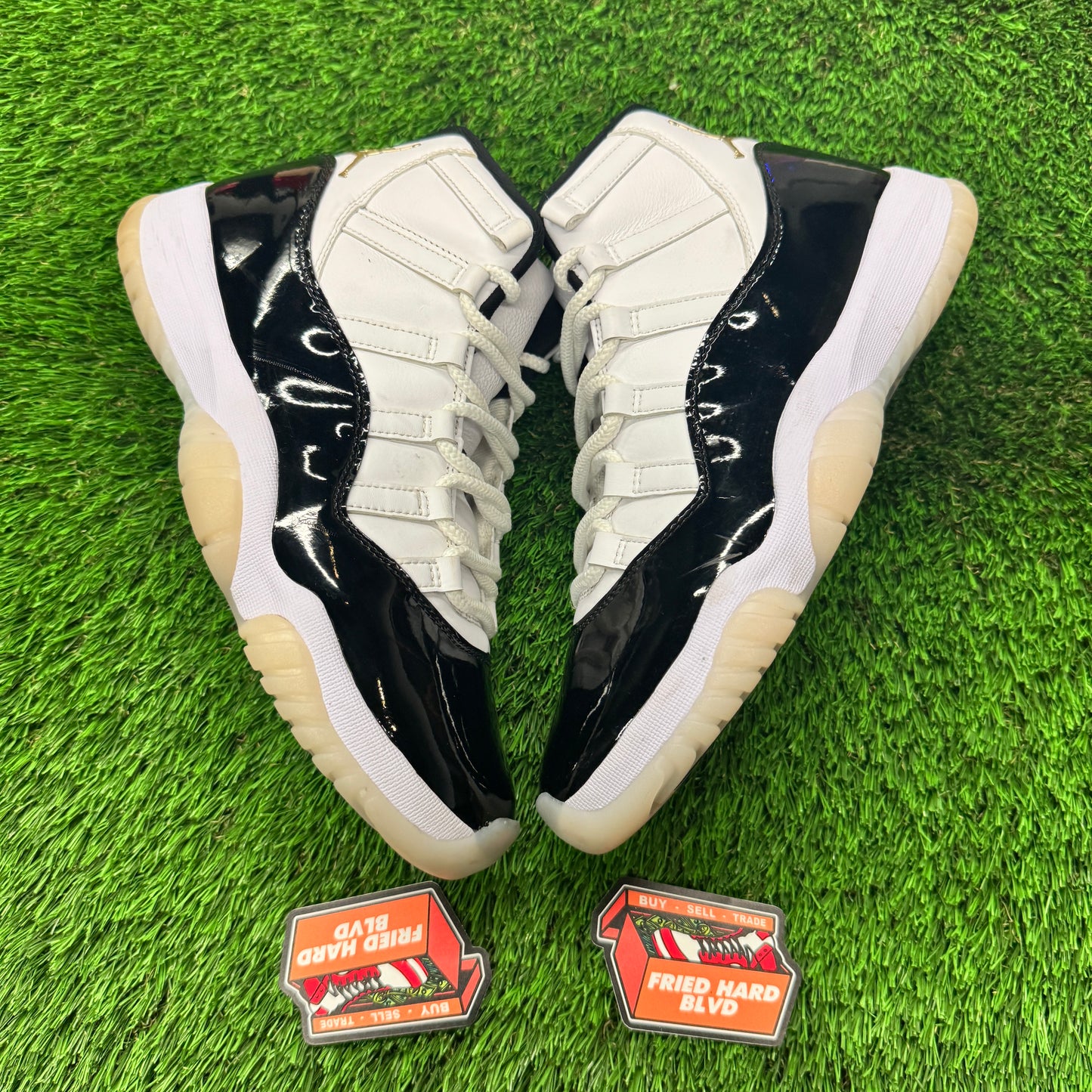 Jordan 11 Retro DMP Gratitude (2023) 9.5M/11W