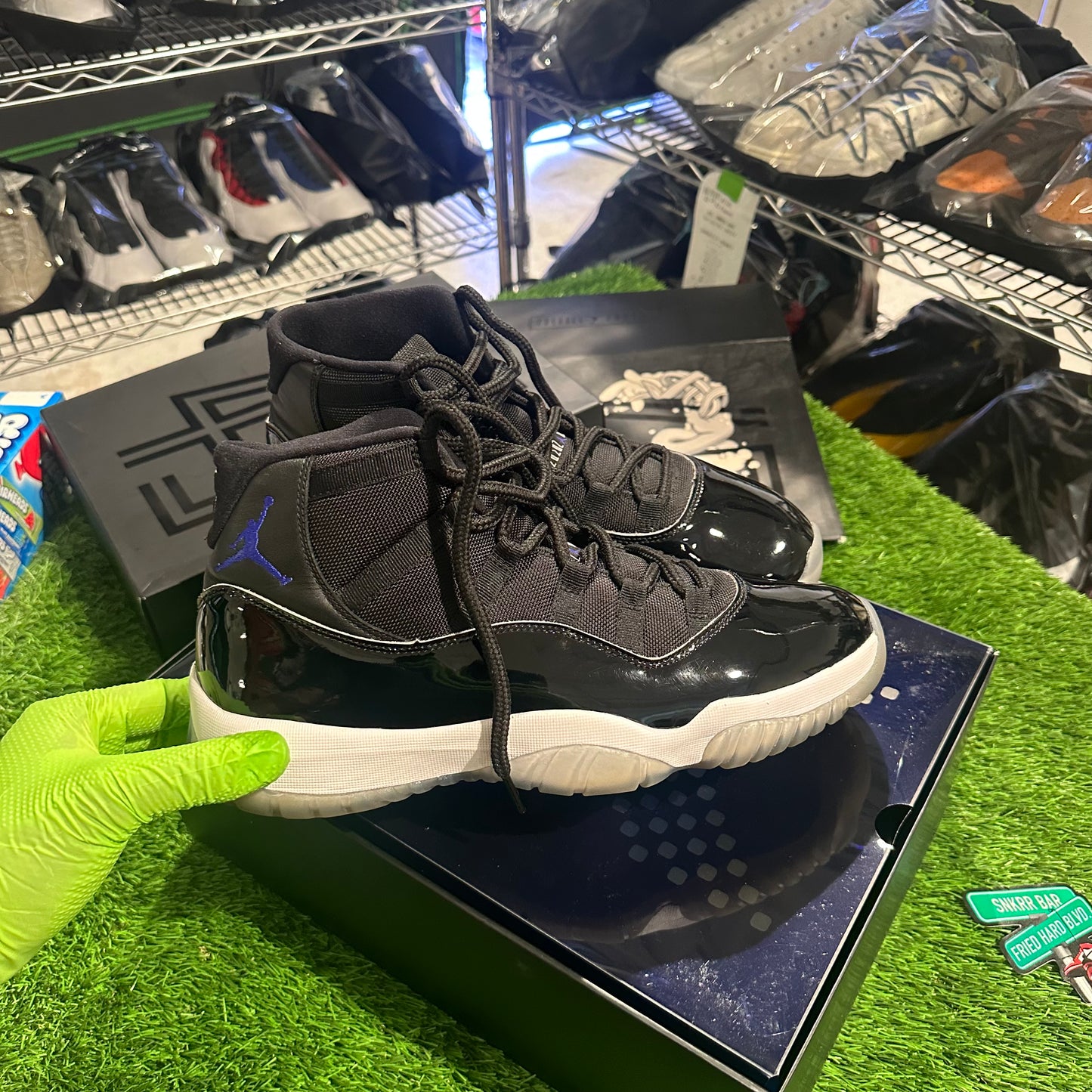 Air Jordan 11 Space Jam