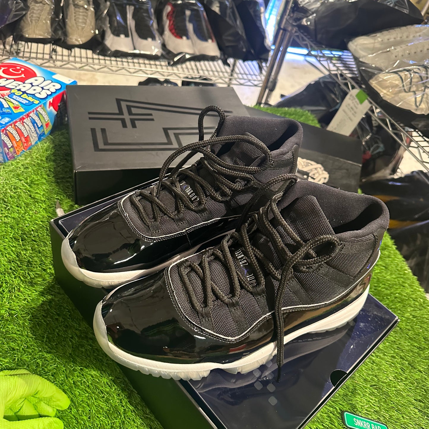 Air Jordan 11 Space Jam