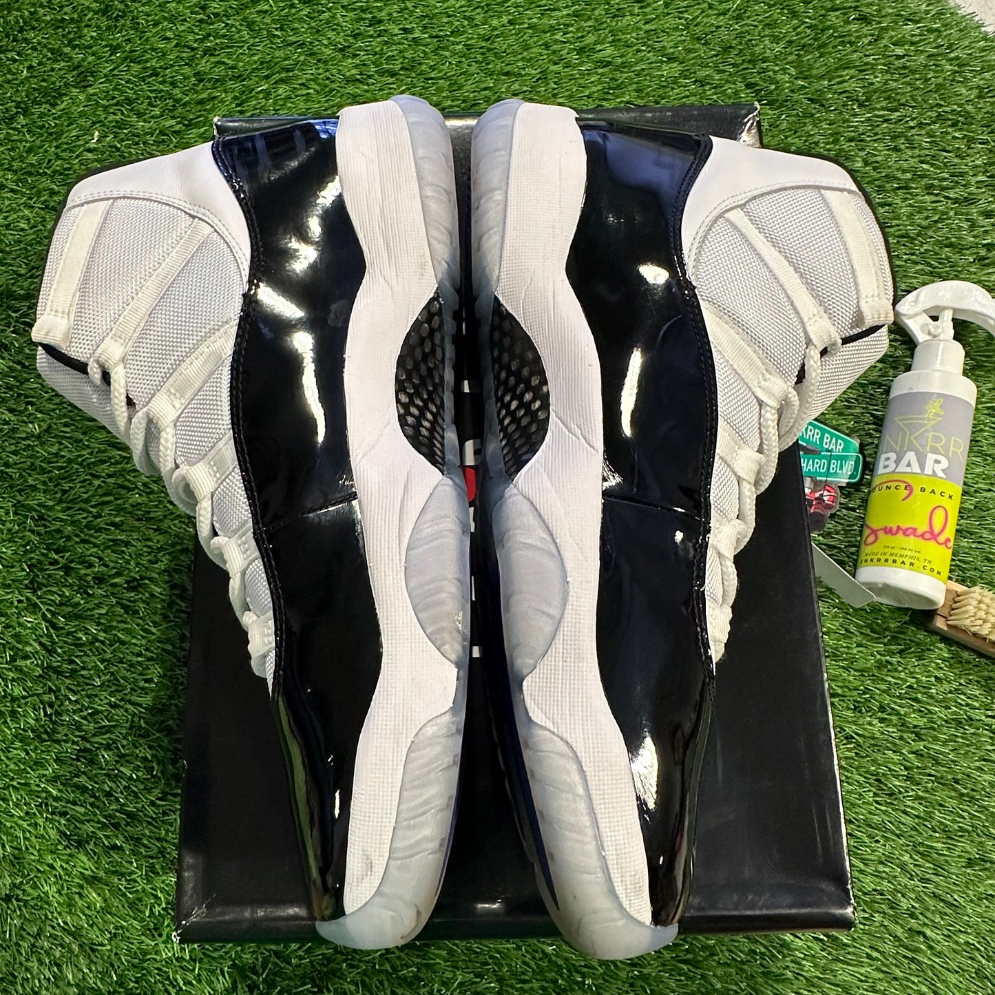 Air Jordan 11 Retro Concord (2018)