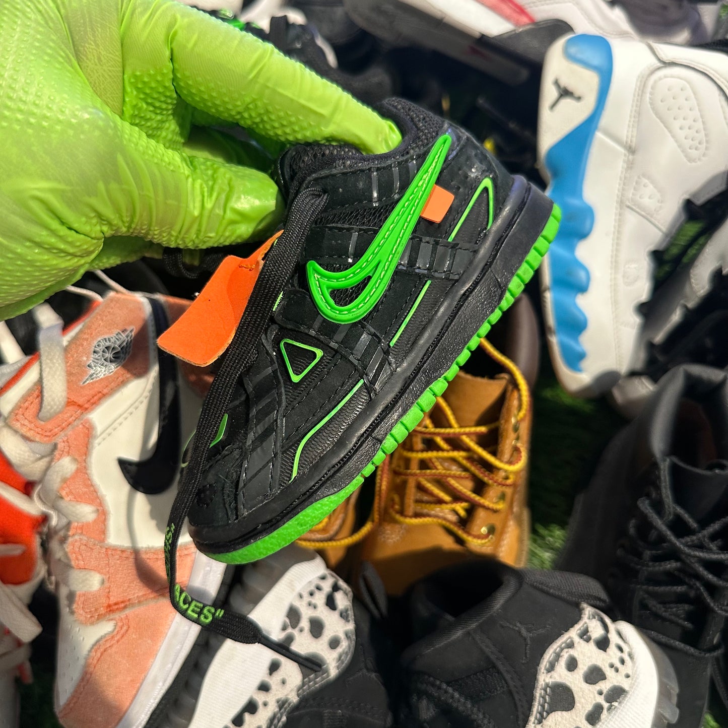 17 PAIR KID CARE PACKAGE(5c-10c)